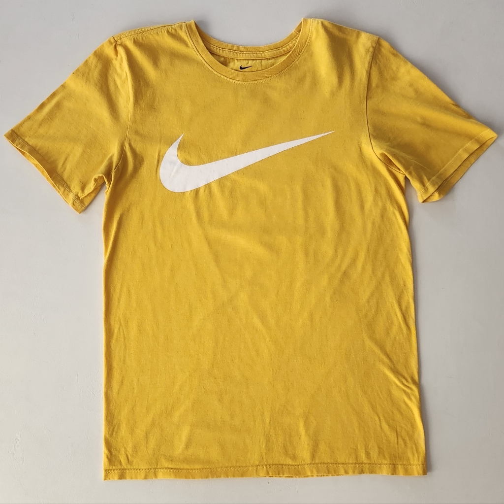 Nike Golden Yellow Shortsleeve Tee